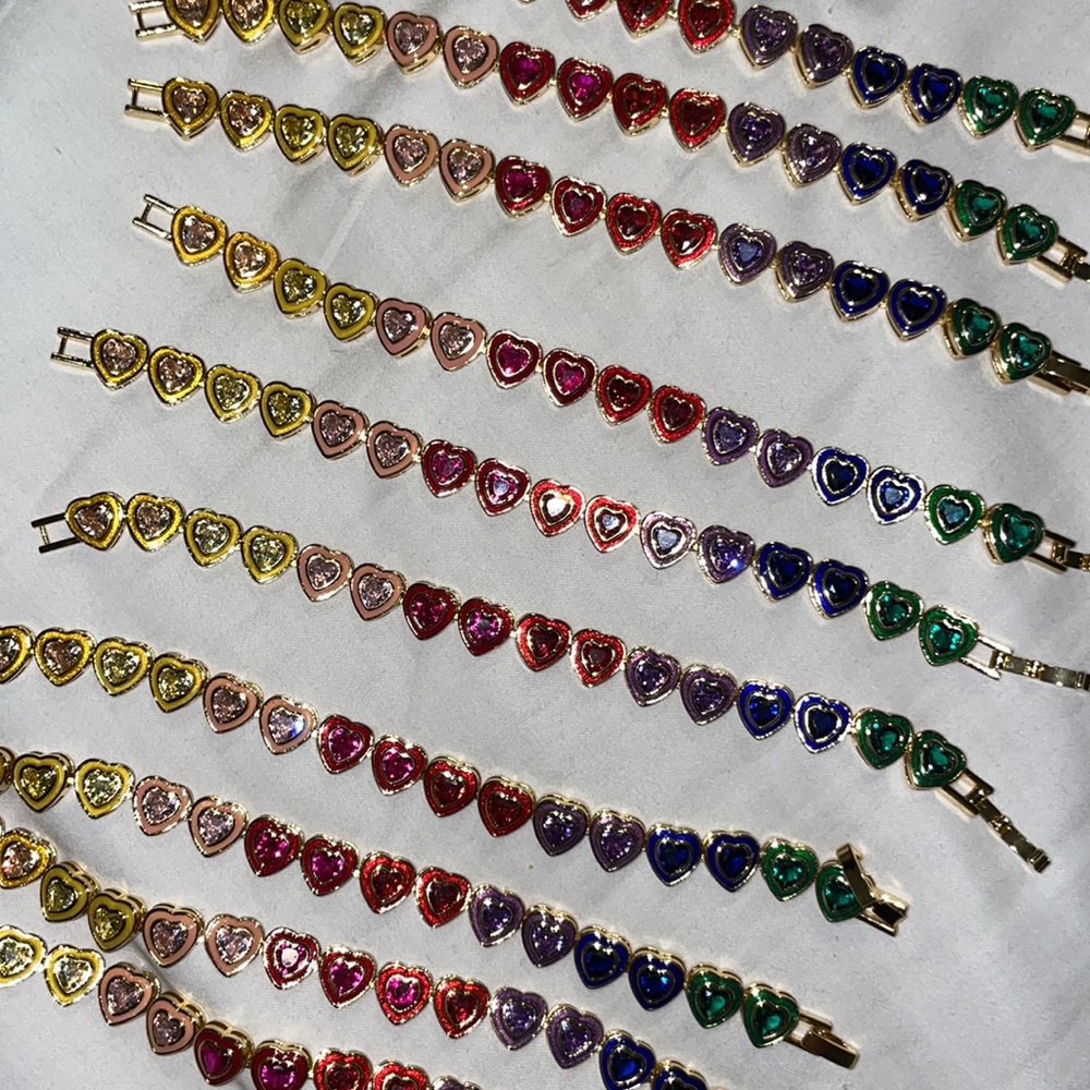 Heart tennis bracelet - Picture 2 of 4